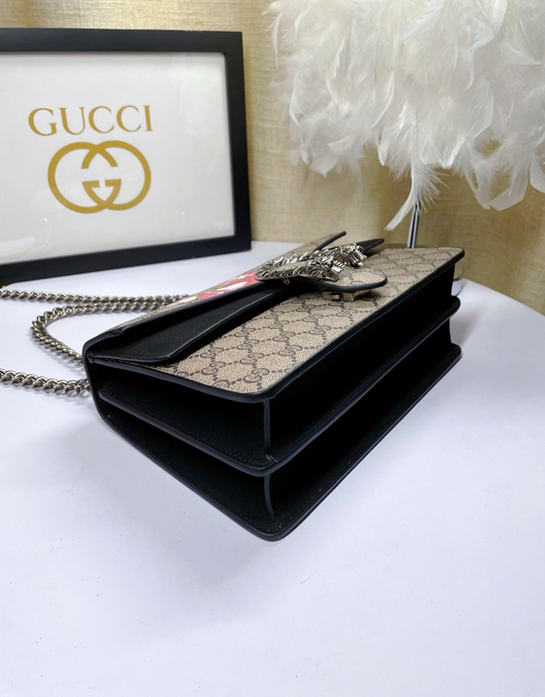 激安グッチバッグコピー角部分ディテール